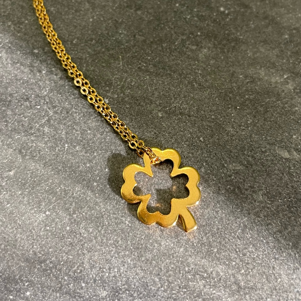 Vintage Four Leaf Clover Gold Necklace